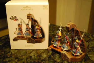 Hallmark El Mago de Oz 2010 ¡Al Rescate! Magic Light Sound recuerdo de Navidad - Imagen 1 de 3