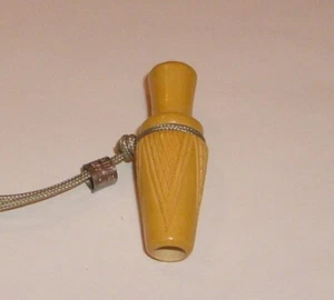 Mini Duck Call -Squealers & Squirrels - Holly Wood - 4 Checkered Panels - Picture 1 of 4