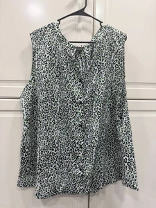 Salon Studio Damen grün/schwarz Leopardenmuster ärmellose geknöpfte Bluse 3X - Bild 1 von 5