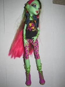 MONSTER HIGH VENUS MCFLYTRAP PUPPE CLASSIC SIGNATURE LOOK G1 MATTEL BB MATTEL - Bild 1 von 9