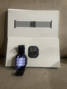 Apple Watch Ultra 2 (GPS + LTE) 49 MM boîtier titane noir boucle milanaise noire - Photo 1 sur 9