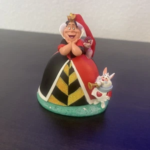 Disney Store 2010 Reina de Corazones con Adorno Gato Cheshire Conejo Blanco - Imagen 1 de 5