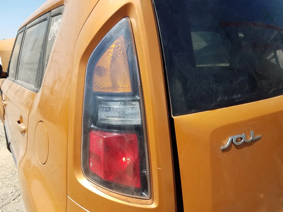 2010-2011 Kia Soul Left Rear Tail Light Assembly (STORE) - Image 1 of 1