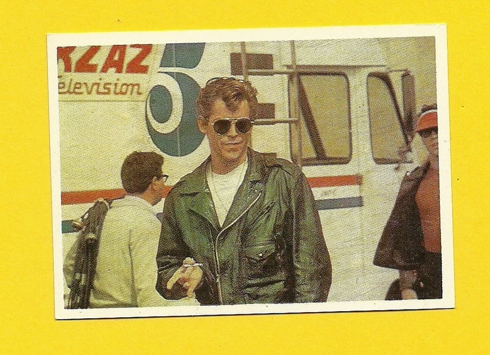 GREASE Olivia Newton John Travolta 1979 Spanish Card  #104 - Image 1 of 1