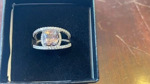 1.50 CARAT CUSHION CUT REAL MORGANITE CLASSIC TRIO BRIDAL SET IN 18K WHITE - Picture 1 of 4