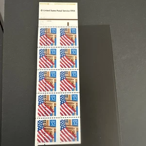 DUE US #2916a, 32¢ Bandiera Sopra Veranda Libretto Pannello di 10 Verticale Errore MisPerf - Foto 1 di 2