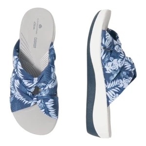 Clarks Cloudsteppers Arla Dristi Navy Floral Sandals Size 8.5 US M Cushion Soft - Picture 1 of 7