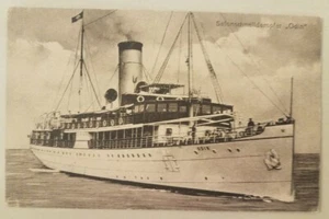 ODIN (DFDS) Starboard bow photo at sea. B&W. 1921. - Picture 1 of 1