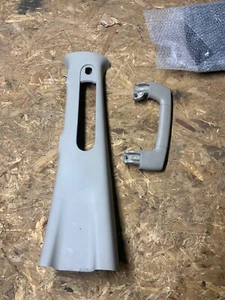 07-14 Ford Expedition Left LH Driver Center B Upper Pillar Trim OEM Gray Handle - Picture 1 of 3
