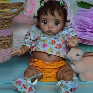 Muñeca bebé renacida de 16" niño pequeño piel negra niña pelo corto cuerpo hecho a mano regalo - Imagen 1 de 3