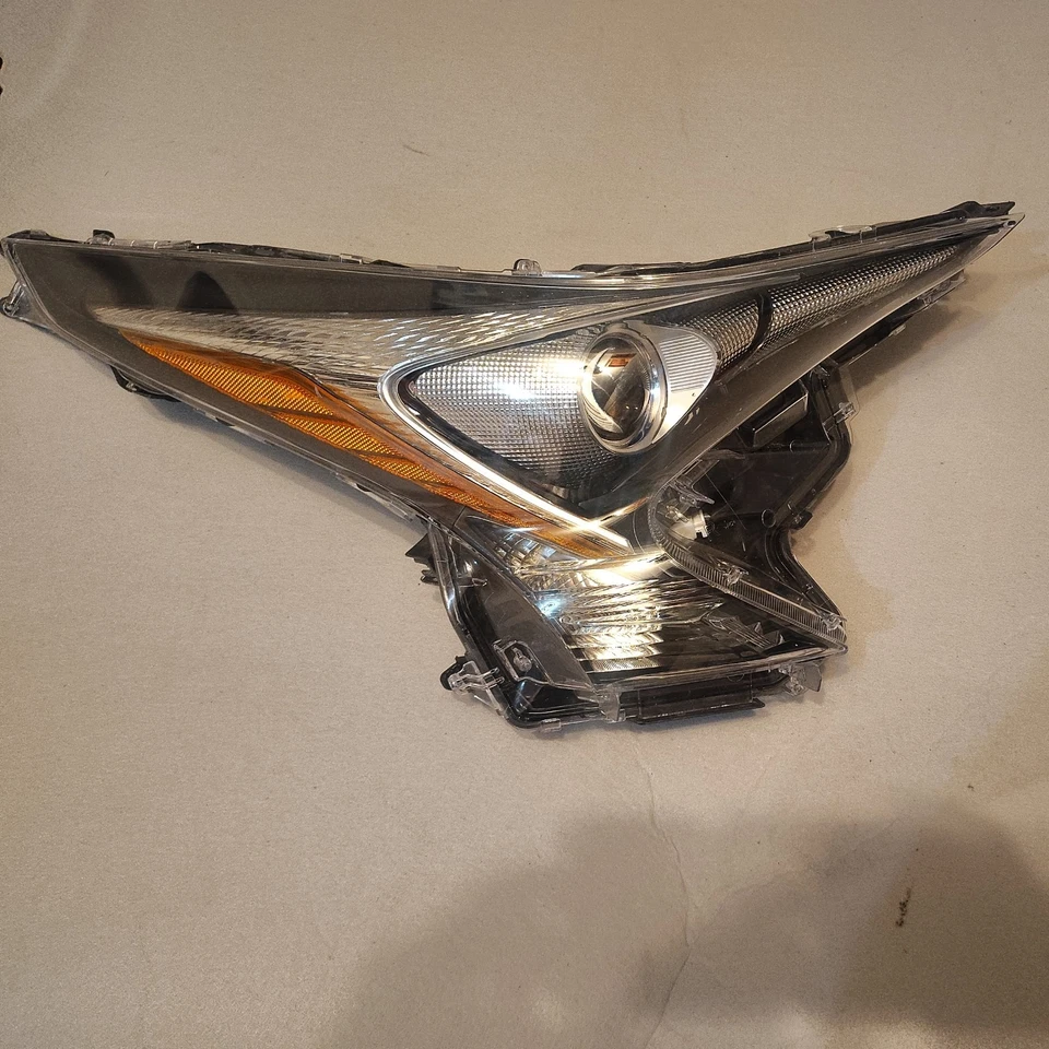 LED Headlight Headlamp Replacement Passenger RH Side For 2016-2018 Toyota Prius - Image 1 of 4