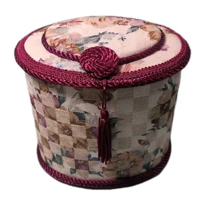 Vintage Victorian Brocade Tapestry Storage/Trinket/Sewing Box Padded Lid Tassel - Picture 1 of 17