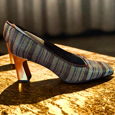 Zapatos de salón Timothy Hitsman vintage años 90 tejidos metálicos tacón bloque dorado España 7,5 M Foto 1 de 4