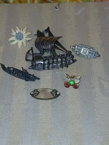 6 sehr alte Broschen Wikingerschiff, Gondala, Blume, MOP, Schmetterling - Bild 1 von 15