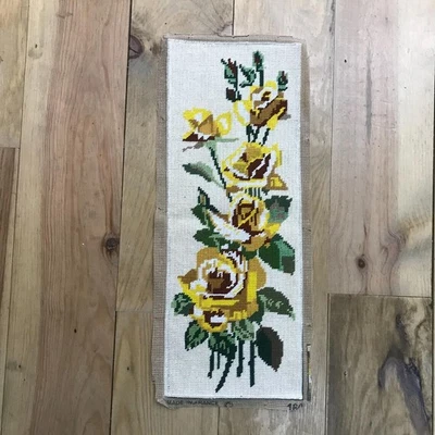 Vintage Roses Jaunes Fleurs Tapisserie Finie 47×18cm France Décor Murale Canevas - Photo 1/4