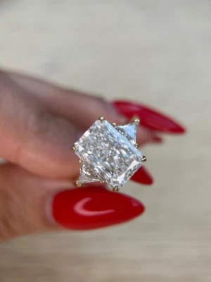 5 Ct Radiant-Cut VS1 Lab Grown Diamond Three Stone Wedding Rings 14k Yellow Gold - Image 1 of 4