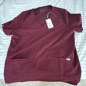 NWOT FIGS Casma Three-Pocket Scrub Top Burgundy Technical Collection Size XL - Picture 1 of 5