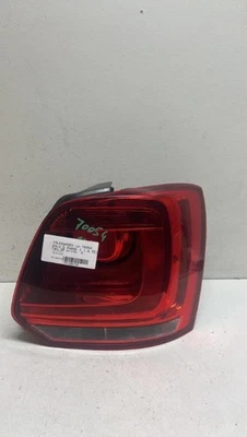 Feu arriere principal droit (feux) VOLKSWAGEN POLO 5 PHASE 1 6R0945096AH - Photo 1/4