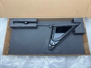 2022-2024 Rivian R1S FRONT LEFT CORNER GLASS WINDOW PT00009492-G OEM - Picture 1 of 4