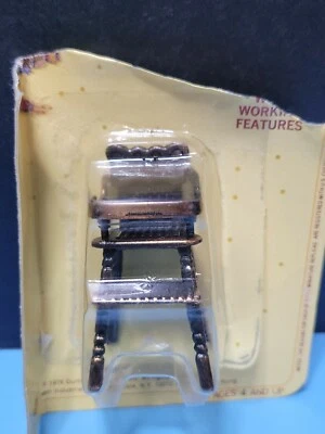 Silla alta infantil Durham Die Cast 1976 nueva en paquete de colección con características de trabajo #41 Foto 1 de 4