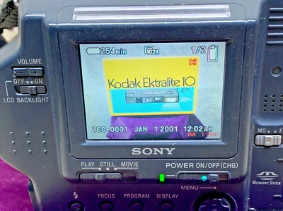 Sony Mavica Digital Still Camera MVC FD 92, w/Neck Strap/Lens Cover/16mb Stick - Image 1 of 4