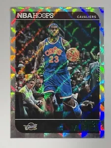 2014-15 Panini NBA Hoops LeBron James #117 Hyper Green Parallel Cavs Lakers - Picture 1 of 2