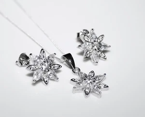 GORGEOUS STERLING SILVER CZ FLOWER EARRINGS & PENDANT SET - Picture 1 of 3