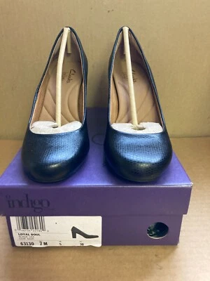 Clarks Indigo Women's Loyal Soul - Size 7M - Style #63130 - Image 1 of 4