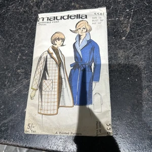 vintage Maudella sewing pattern, number 5561, for a reversible coat Ref Cs12 - Picture 1 of 4