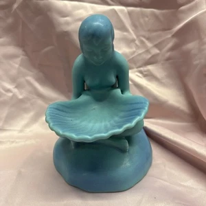 Vanbriggle Kunstkeramik Indianerin mit Muschel Figur. - Bild 1 von 8