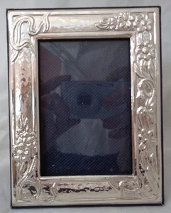 Vintage Sterlingsilber Fotorahmen erhabenes Band Floral Italien 4x5" Giancarlo - Bild 1 von 7