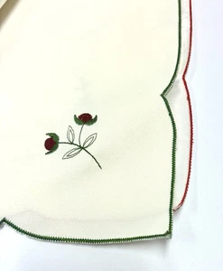 Bestickte Servietten 4er Set Blume Pflanze Blatt Rot & Grün Rand Vintage Floral - Bild 1 von 9