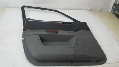 05-10 Chrysler 300 Signature Panel de puerta interior del conductor delantero con moldura Foto 1 de 4