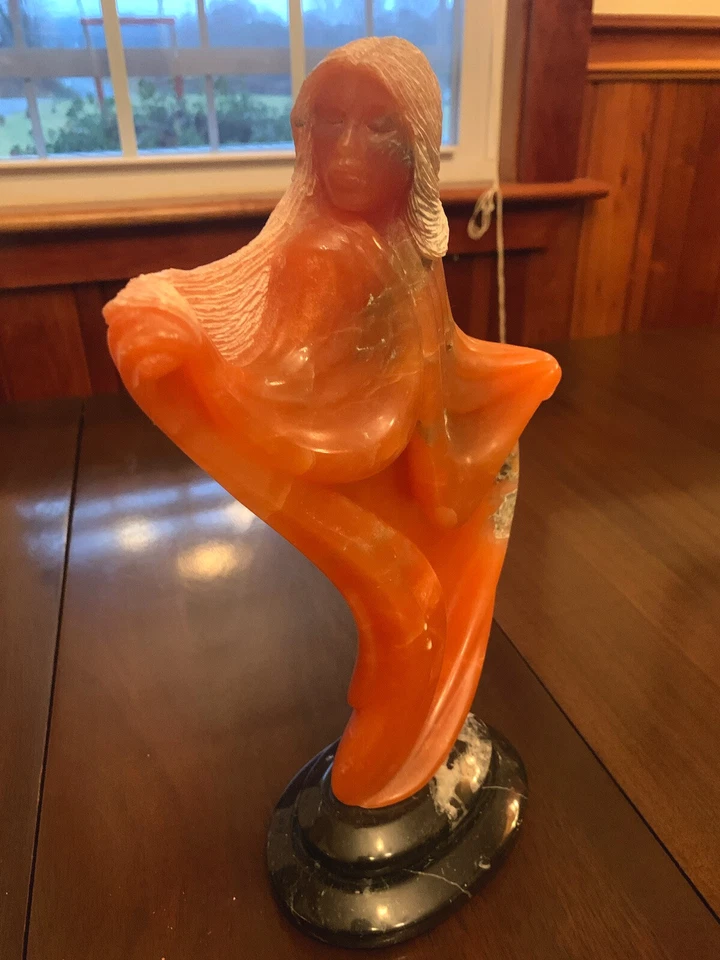 Escultura de Jon Decelles - Imagem 1 de 4