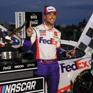 NASCAR SUPERSTAR DENNY HAMLIN WINS AT POCONO 8X10 PHOTO W/BORDERS - Picture 1 of 1