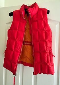 Gap quilted puffy vest bright red with orange lining, women's size XS, zip front