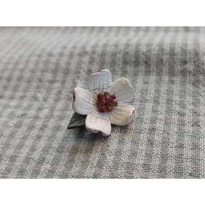 Vintage Petite White Dogwood Blossom Leather Brooch Flier Pin - Image 1 of 4