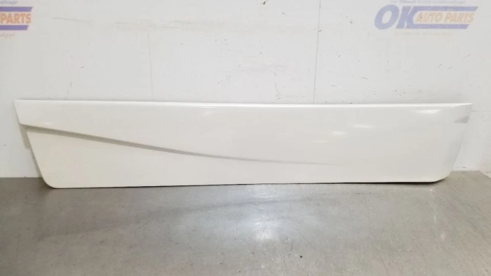 99 1999 MITSUBISHI 3000GT DOOR CLADDING FRONT RIGHT PASSENGER WHITE - Image 1 of 4