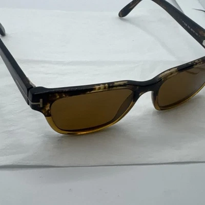 Tom Ford Sunglasses TF5 88 050 49-16 140 Sunglasses Made In Italy - image 1 of 4