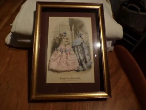 Ancien cadre gravure de mode rehaussé d'habits JOURNAL DES DEMOISELLES - Bild 1 von 5