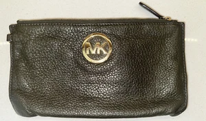 Michael By Michael Kors Wristlet In Dark Green Pebbled Leather W Gold Accents - Picture 1 of 5