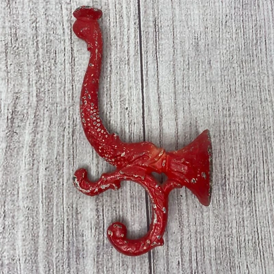 Antiguo sombrero victoriano de hierro fundido rojo koi pez abrigo gancho de entrada náutico Foto 1 de 4