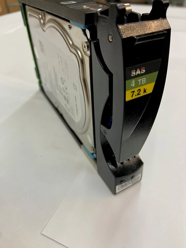 ST4000NXCLAR4000 - Data Domain 4TB 7200 RPM SAS 3.5" HDD for Data Domain  ES3... - Image 1 of 1