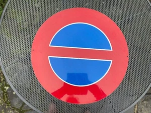 Auto Auto Parkverbot Warnung Verkehrsschild Swiss 60cm - Bild 1 von 3