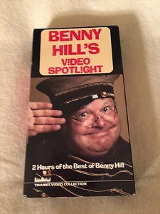 Benny Hill's Video Spotlight - VHS - 2 Hours of the Best of Benny Hill - Imagen 1 de 1
