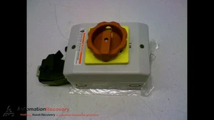 SIEMENS 3LD2164-1GP53-0US2 DISCONNECT SWITCH ATTACHED 4 PIN CONNECTOR, N #160868 - Picture 1 of 4