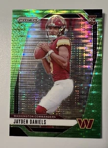 2024 Panini Prizm - Rookies Neon Green Pulsar Prizm #347 Jayden Daniels (RC) - Bild 1 von 9