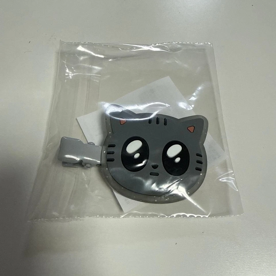 TXT popup capsule toy Dagnyan hair clip - Image 1 of 1