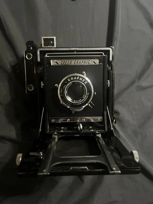 Graflex 4x5 Speed Graphic w/ focal plane shutter. GRAFLEX OPTAR 135mm lens  - Image 1 of 4