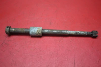 1972 SUZUKI TS90 REAR AXLE BACK WHEEL PIVOT BOLT AXEL Foto 1 de 4